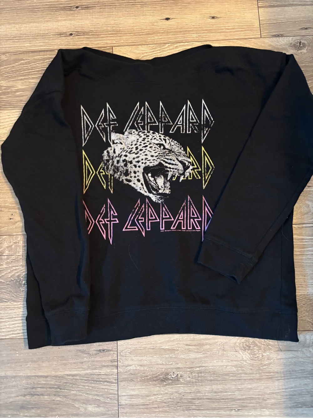 Black Def Leppard Graphic Crewneck Sweater